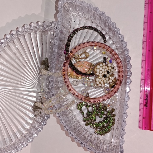 Beautiful glass jewelry or trinket container - Picture 5 of 5